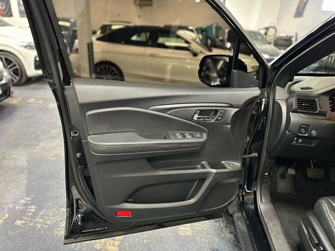 Used 2021 Honda Passport Elite image 12