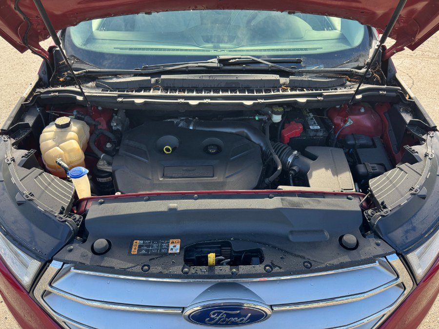 Used 2018 Ford Edge Titanium w/ Technology Package FWD image 24