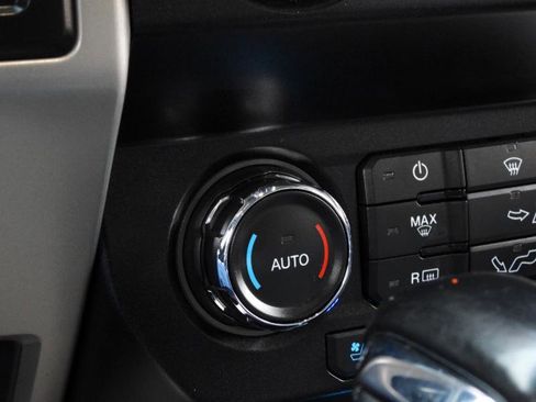 Used 2019 Ford F150 Lariat image 71