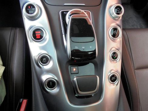 Used 2018 Mercedes-Benz AMG GT S image 16