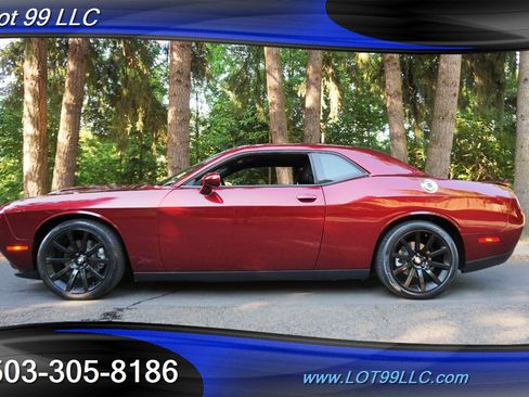 Used 2021 Dodge Challenger R/T image 1