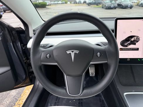 Used 2022 Tesla Model 3 Long Range AWD/4WD image 12