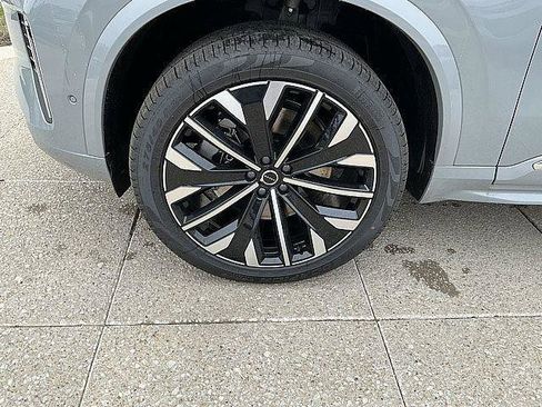 New 2026 Volvo XC90 T8 Ultra w/ Protection Package AWD/4WD image 12