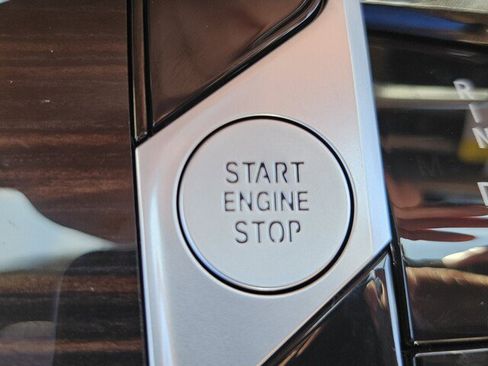 New 2026 BMW X5 sDrive40i image 36