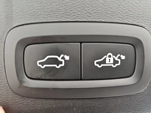 Used 2020 Volvo XC40 T5 Inscription w/ Protection Package AWD/4WD image 34