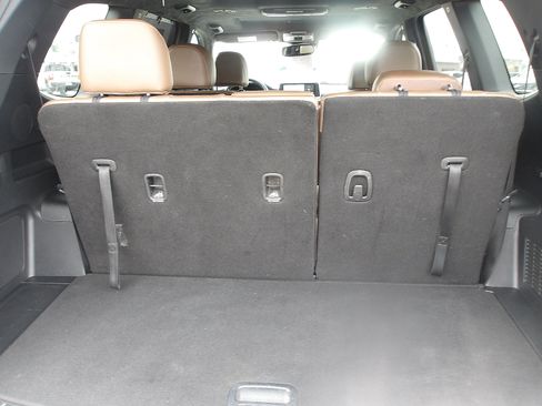 Used 2022 Kia Telluride SX w/ SX Prestige Package AWD/4WD image 16