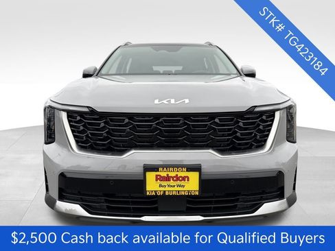 New 2026 Kia Sorento S image 2