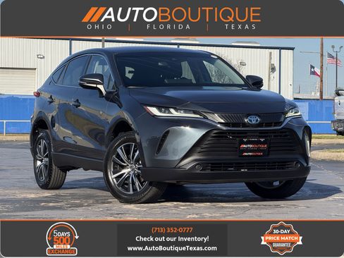 Used 2024 Toyota Venza LE image 1