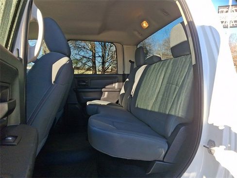Used 2016 RAM 2500 Tradesman w/ Chrome Appearance Group image 10