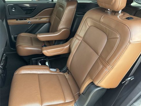 Used 2022 Lincoln Aviator Reserve RWD image 33
