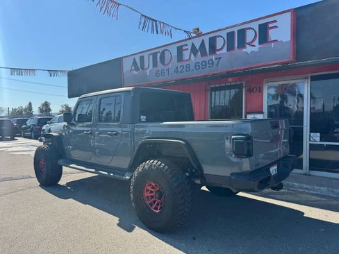 Used 2022 Jeep Gladiator Overland w/ Popular Equipment Package image 5