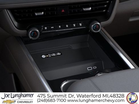 New 2026 Chevrolet Suburban LT w/ Comfort Package AWD/4WD image 30