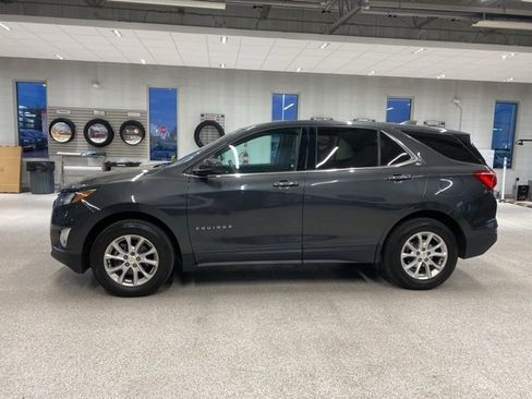 Used 2018 Chevrolet Equinox LT image 11