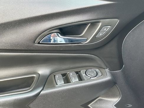 Used 2023 Chevrolet Equinox LT FWD image 21