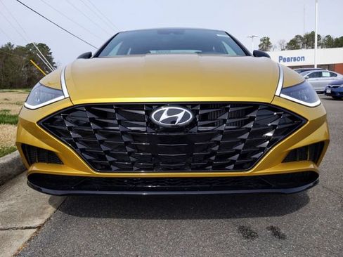 Used 2021 Hyundai Sonata SEL Plus w/ Tech Package FWD image 9