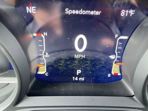 Used 2025 Jeep Gladiator Sport image 20