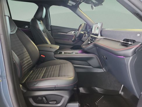 Certified 2025 Ford Explorer ST-Line w/ Premium Package RWD image 20