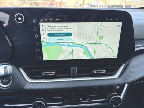 Used 2025 Chevrolet Equinox LT image 14