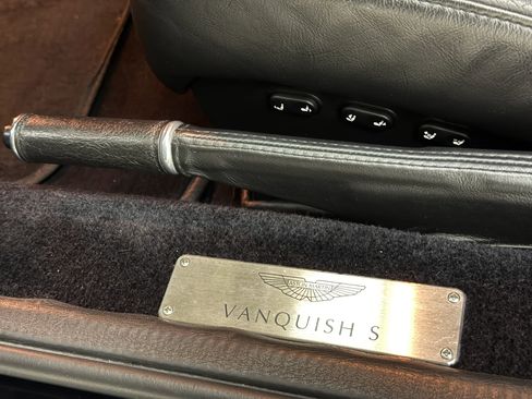 Used 2006 Aston Martin Vanquish S image 36