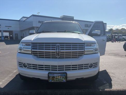 Used 2011 Lincoln Navigator 4WD w/ 101A Rapid Spec Order Code image 1