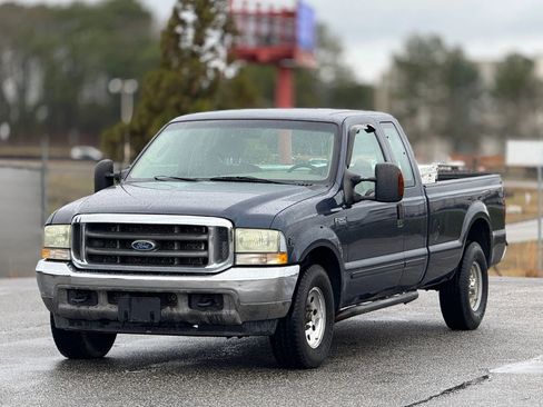 Used 2003 Ford F250 XL image 6