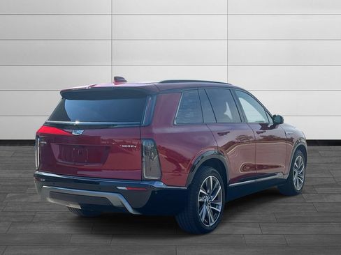 Certified 2026 Cadillac Vistiq Sport w/ LPO, Floor Liner Package AWD/4WD image 5