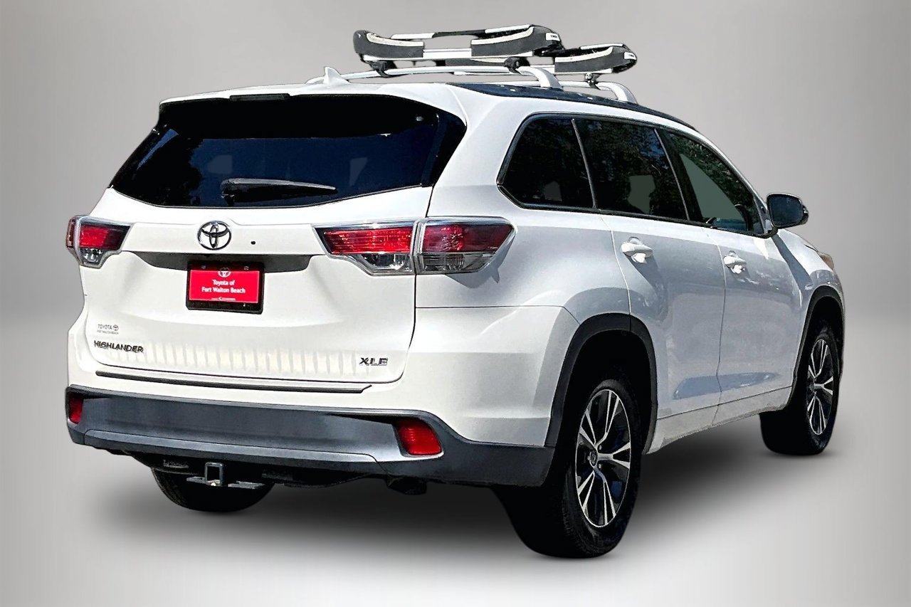 Used 2016 Toyota Highlander XLE FWD image 5