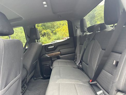 Used 2020 Chevrolet Silverado 1500 LT Trail Boss w/ Convenience Package image 32