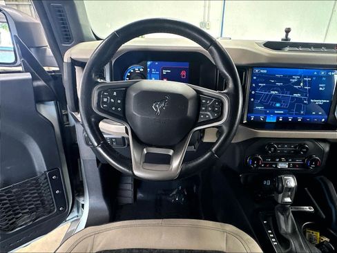 Used 2022 Ford Bronco Wildtrak AWD/4WD image 11