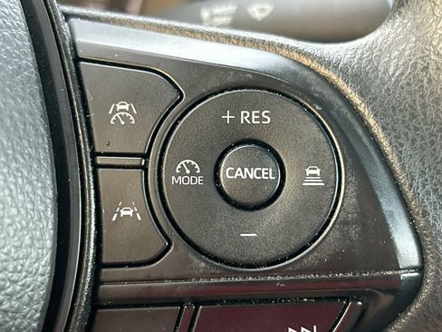 Used 2024 Toyota Corolla LE FWD image 17