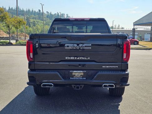 Used 2026 GMC Sierra 1500 Denali Ultimate AWD/4WD image 4