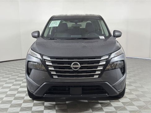 Used 2024 Nissan Rogue SV image 8