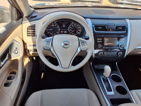 Used 2015 Nissan Altima 2.5 S w/ Power Driver Seat Package image 13