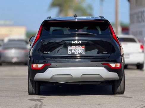 Used 2023 Kia Niro EX FWD image 16