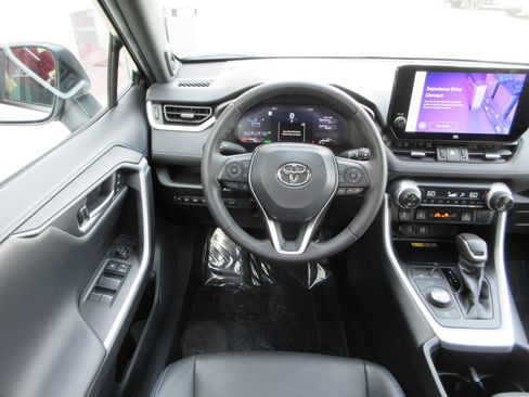 Used 2023 Toyota RAV4 XSE image 33