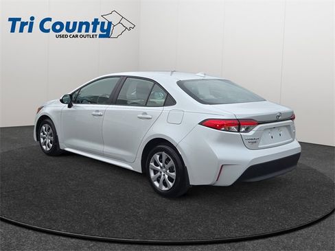 Certified 2025 Toyota Corolla LE image 6