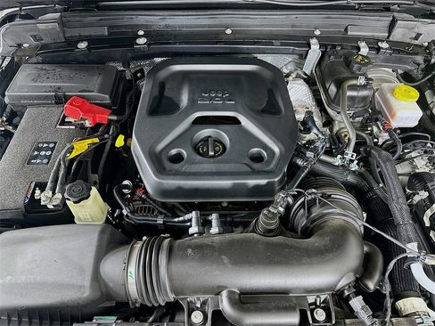 Used 2024 Jeep Wrangler Sport S image 32