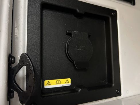 Certified 2022 Ford F150 XLT w/ Equipment Group 302A High image 36