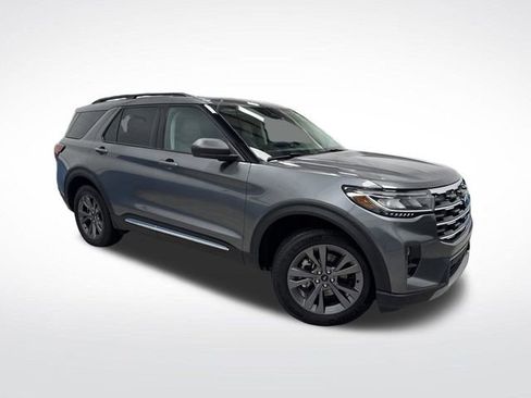 Used 2025 Ford Explorer Active w/ Active Comfort Package image 44