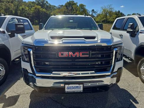New 2026 GMC Sierra 3500 Pro w/ Convenience Package image 8