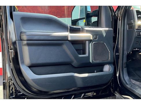 Used 2022 Ford F350 Platinum AWD/4WD image 19