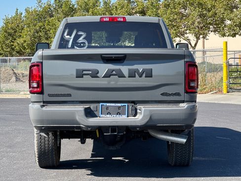 New 2026 RAM 3500 Big Horn AWD/4WD image 4