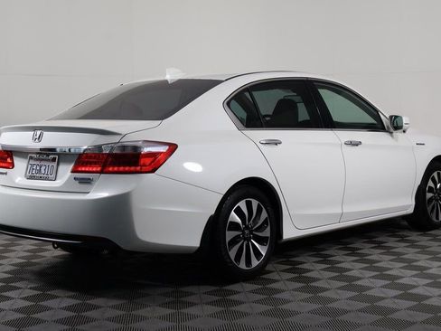 Used 2014 Honda Accord Touring image 4
