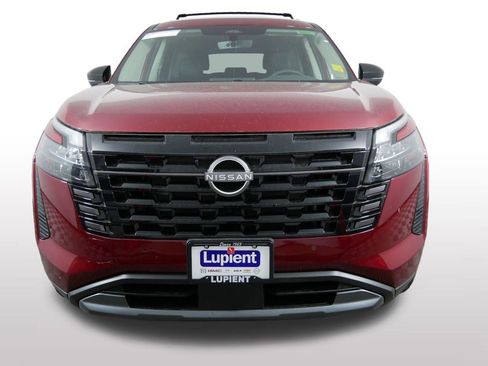 New 2026 Nissan Pathfinder SL AWD/4WD image 3