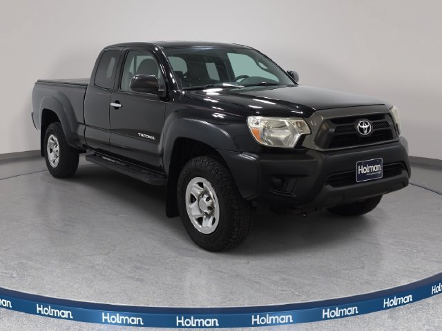 Used 2014 Toyota Tacoma 4x4 Access Cab w/ Convenience Package image 4