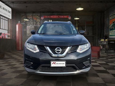 Used 2016 Nissan Rogue SV AWD/4WD image 2