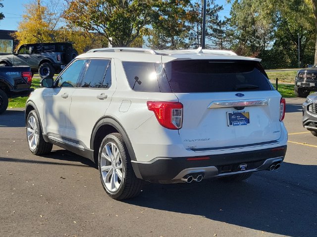 Certified 2023 Ford Explorer Platinum w/ Technology Package AWD/4WD image 5