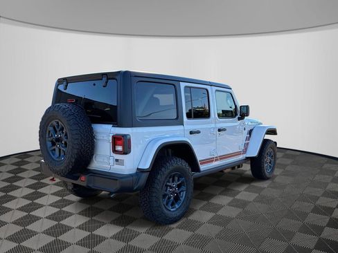 Used 2026 Jeep Wrangler Unlimited Sport w/ Dual Top Group AWD/4WD image 8