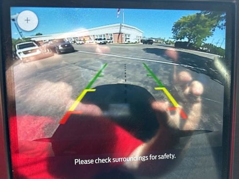 Used 2022 Ford Edge SE image 14