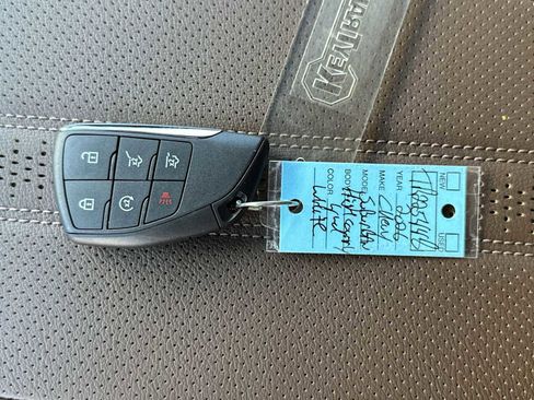 New 2026 Chevrolet Suburban High Country image 27